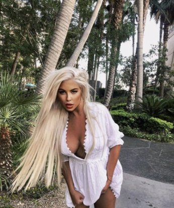 💋
Я креативная и нежная, с опытом, чтобы удовлетворить каждое твое желание. Мои услуги разнообразны и уникальны, я могу быть как нежной кошечкой, так и страстной львицей в постели. 🐱🔥
Мы можем создать магию нашего сексуального момента, и я уверена, что останешься доволен. У меня есть отличные отзывы, которые говорят обо мне лучше, чем тысяча слов. 💯
Мои фото настоящие и 100% соответствуют действительности, так что ты точно получишь то, что видишь на них. Живу я в Москве, где ты сможешь приехать ко мне или я к тебе. 🏙️
Не упускай возможность исполнить свои самые смелые фантазии со мной. Свяжись со мной и мы сделаем нашу встречу незабываемой. Жду тебя, мой мужчина. 💕 Паша