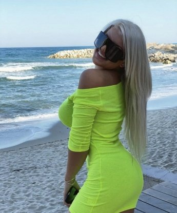 💋
Я креативная и нежная, с опытом, чтобы удовлетворить каждое твое желание. Мои услуги разнообразны и уникальны, я могу быть как нежной кошечкой, так и страстной львицей в постели. 🐱🔥
Мы можем создать магию нашего сексуального момента, и я уверена, что останешься доволен. У меня есть отличные отзывы, которые говорят обо мне лучше, чем тысяча слов. 💯
Мои фото настоящие и 100% соответствуют действительности, так что ты точно получишь то, что видишь на них. Живу я в Москве, где ты сможешь приехать ко мне или я к тебе. 🏙️
Не упускай возможность исполнить свои самые смелые фантазии со мной. Свяжись со мной и мы сделаем нашу встречу незабываемой. Жду тебя, мой мужчина. 💕 Паша